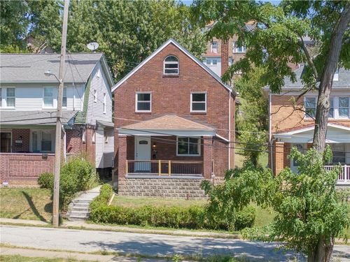 713 Norwich Ave, Brookline, PA, 15226-2125 | Card Image