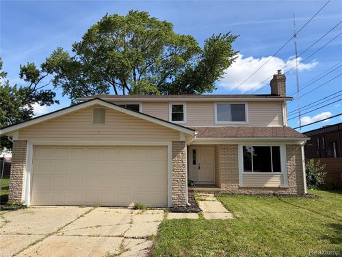 15542 Pennsylvania St, Southfield, MI, 48075-3110 | Card Image
