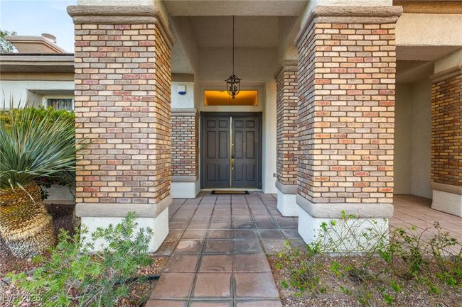 4649 Bird View Ct, House other with 4 bedrooms, 3 bathrooms and null parking in Las Vegas NV | Image 4