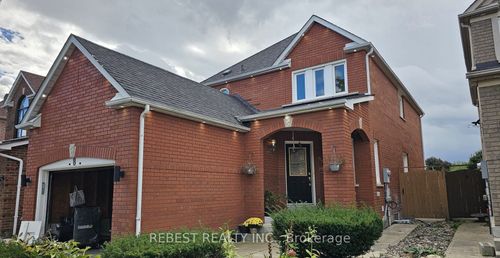 8 Treepark St, Brampton, ON, L6R1T3 | Card Image