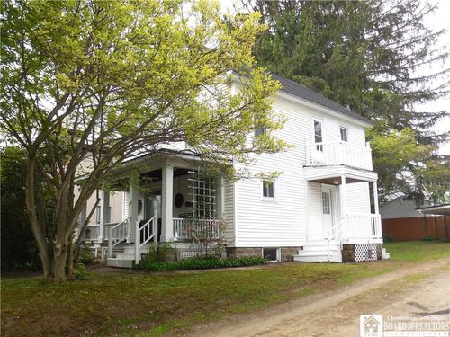 123 N Dow St, Falconer, NY, 14733-1509 | Card Image