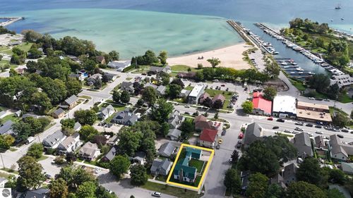 118 W Adams Street, Suttons Bay, MI, 49682 | Card Image