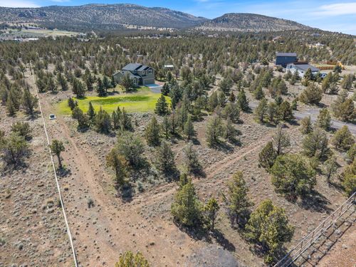 9444 Copper Rd, Powell Butte, OR, 97753-5323 | Card Image