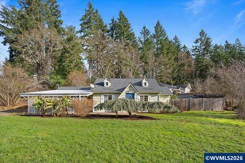 1401 S Water St, Silverton, OR, 97381 | Card Image