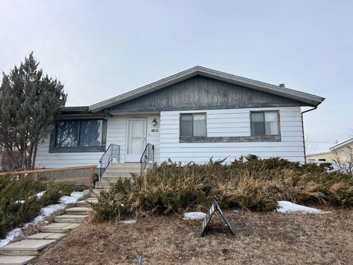707 Bankview Dr, Drumheller, AB, T0J0Y6 | Card Image