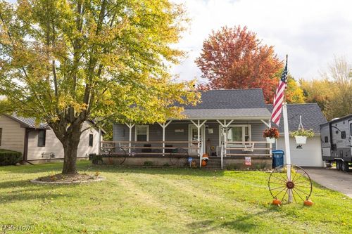 1085 Novak Rd, Grafton, OH, 44044-1225 | Card Image