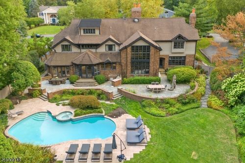 54 Hamilton Dr E, North Caldwell, NJ, 07006-4629 | Card Image