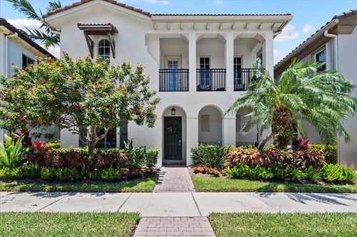 13 Stoney Dr, Palm Beach Gardens, FL, 33410-1557 | Card Image