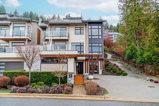 2991 Burfield Place, Home with 3 bedrooms, 3 bathrooms and 5 parking in West Vancouver BC | Image 2