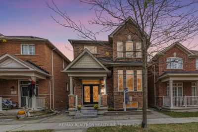 39 Pyneside St, House other with 3 bedrooms, 3 bathrooms and 5 parking in Markham ON | Image 2