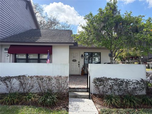 811 Oak Park Pl, BRANDON, FL, 33511-6273 | Card Image