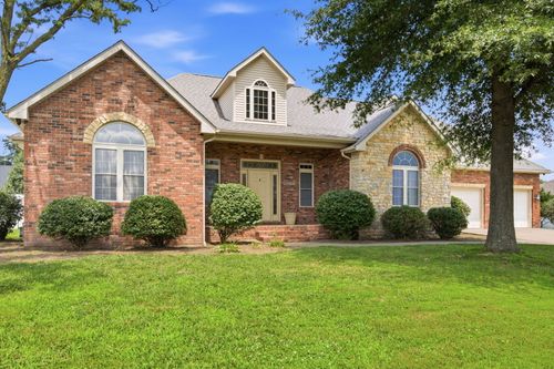 1104 Daybreak Dr, Marion, IL, 62959-3791 | Card Image