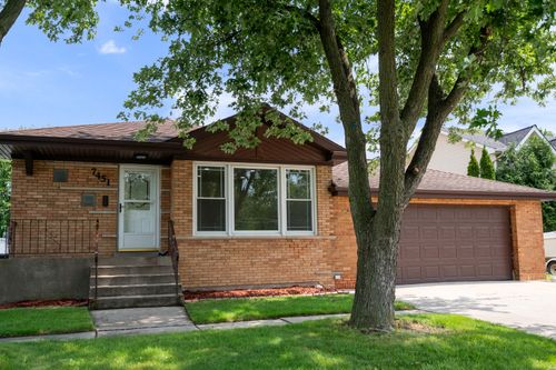 7451 S 86th Ave, Justice, IL, 60458-1135 | Card Image