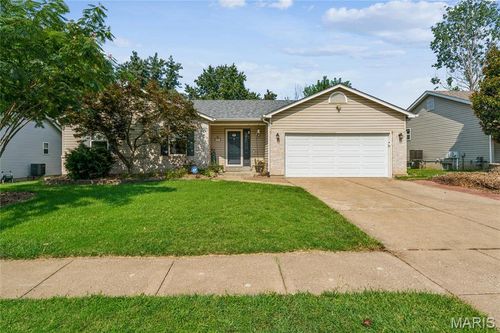 871 Molloy Dr, O Fallon, MO, 63366-3165 | Card Image