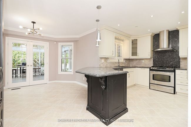 8 Wigston Crt, House other with 5 bedrooms, 3 bathrooms and 4 parking in Whitby ON | Image 16