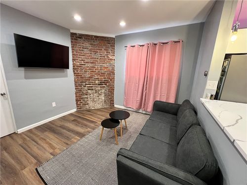 apt-3-3932 Vinceton St, Observatory, PA, 15214-1840 | Card Image