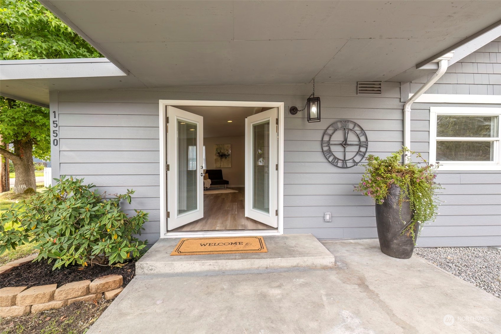 Echo Dr, Bremerton, WA 98311