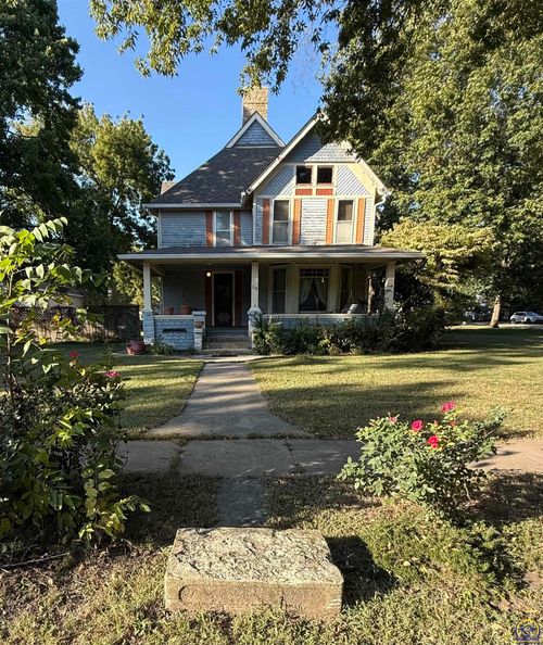 218 E Perry St, Rossville, KS, 66533 | Card Image