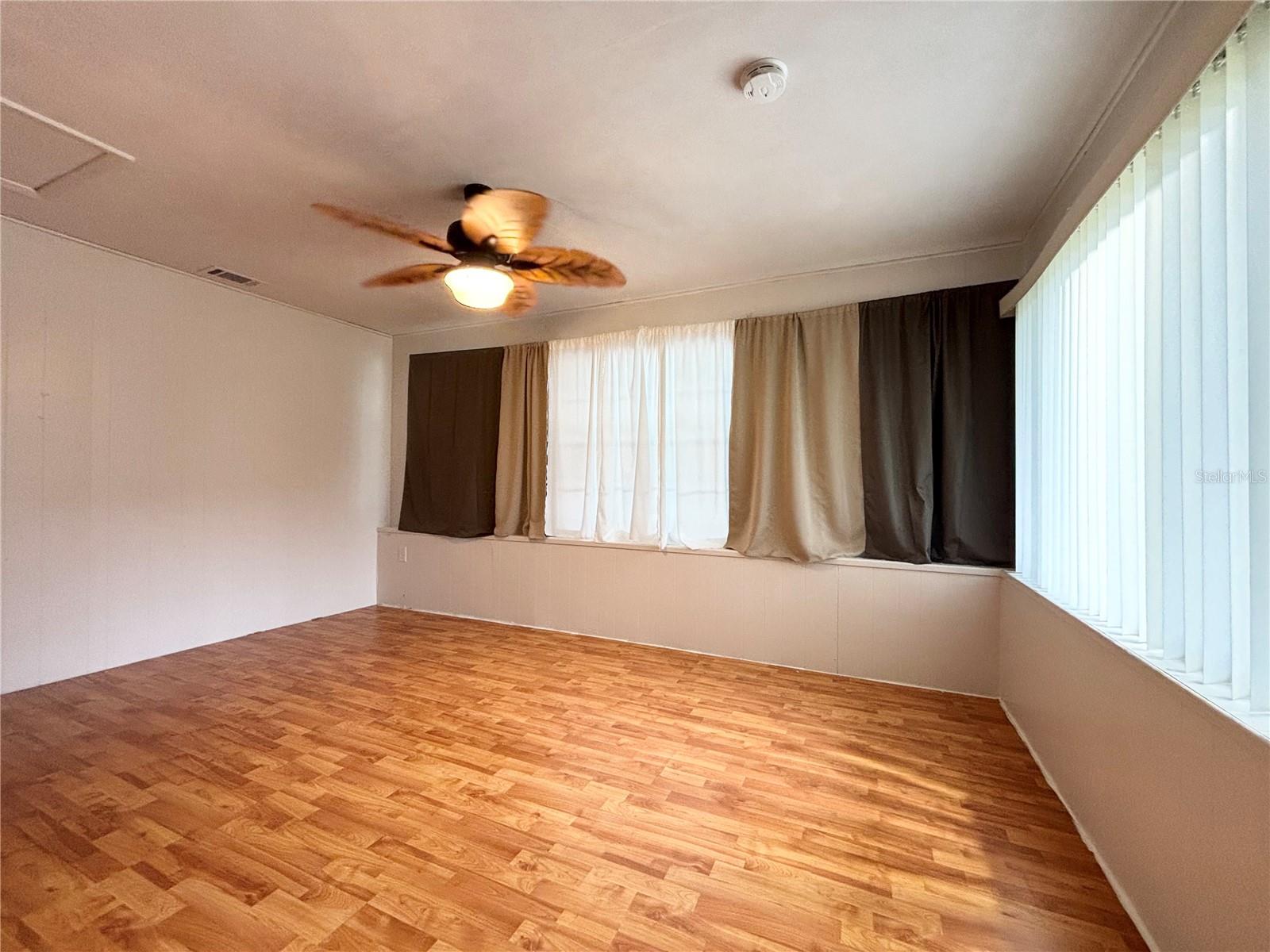 Residential in BEVERLY HILLS 3