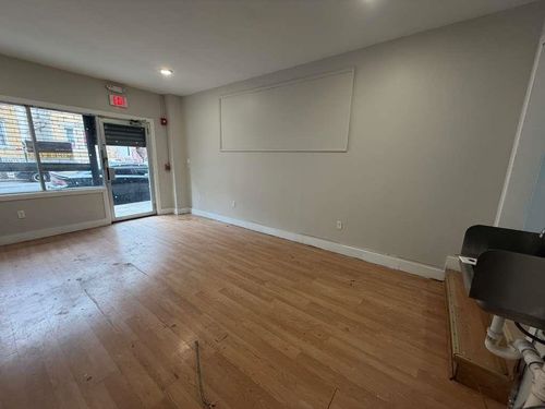 5712 Hudson Ave, West New York, NJ, 07093-2736 | Card Image