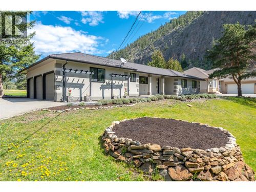 178 Range Rd, Kaleden, BC, V0H1K0 | Card Image