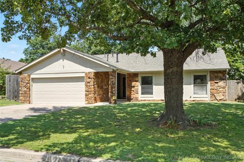 2640 W Fort Worth Pl, Broken Arrow, OK, 74012-3443 | Card Image