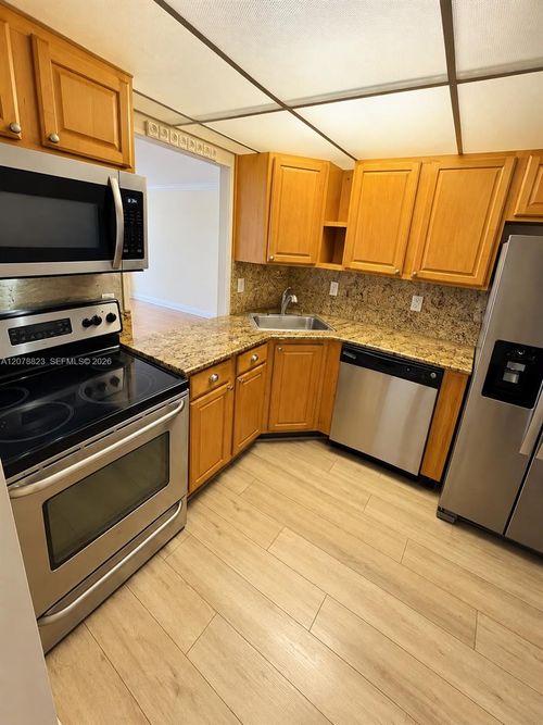 214-501 Three Islands Blvd, Hallandale Beach, FL, 33009-2852 | Card Image