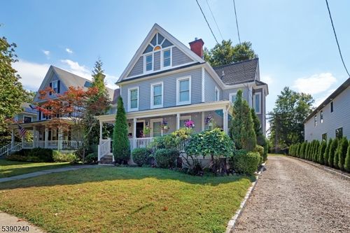 27 Greenwood Ave, Madison, NJ, 07940-2126 | Card Image