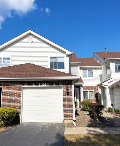 8122 Ripple Ridge Cv, Darien, IL, 60561 | Card Image