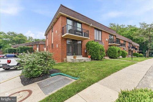 d-9-100. #D 9 E Glenolden Ave Avenue, GLENOLDEN, PA, 19036 | Card Image