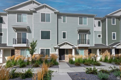 3944 N Eagle Point Ln, Eagle Mountain, UT, 84005-5940 | Card Image