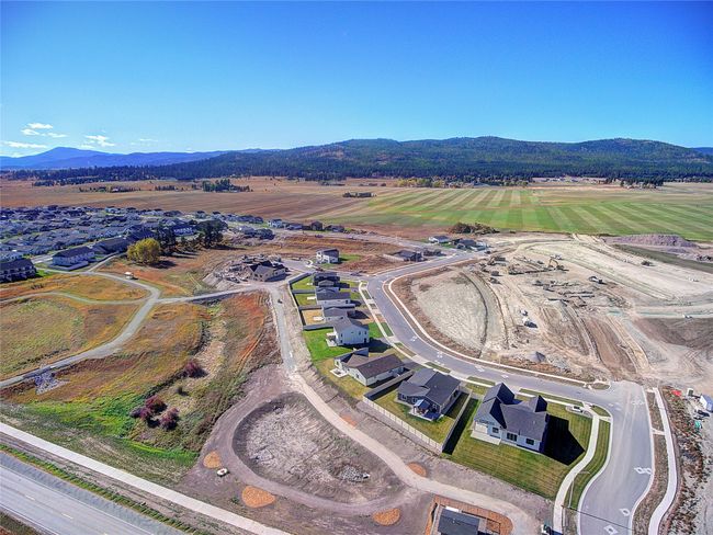 Aerial view with a mountain view | Image 11