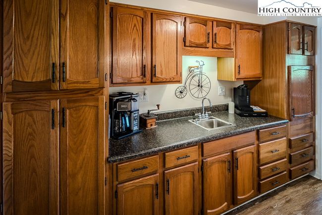 492 Skyland View Dr, House other with 3 bedrooms, 2 bathrooms and null parking in Blowing Rock NC | Image 14
