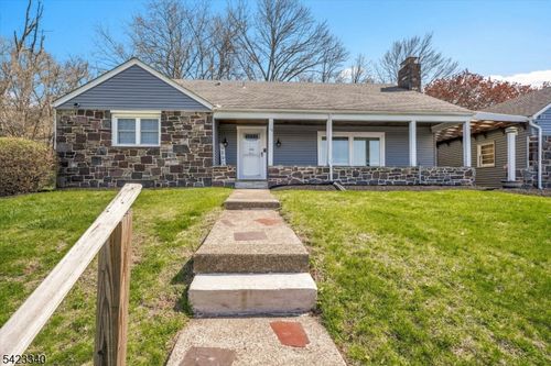 10 Hillside Ave, Milford, NJ, 08848-1107 | Card Image