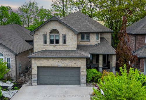 289 Wesley Blvd, Cambridge, ON, N1T0B6 | Card Image