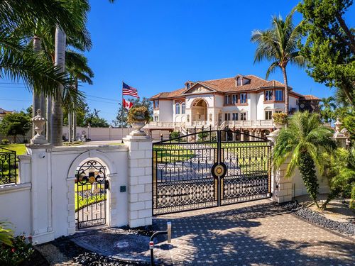 1310 S Lake Shore Dr, SARASOTA, FL, 34231-3404 | Card Image