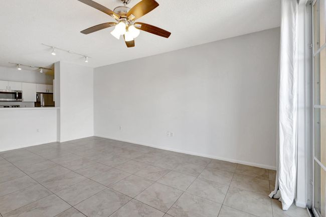 APT-303 - 720 S Sapodilla Ave, Condo with 1 bedrooms, 1 bathrooms and null parking in West Palm Beach FL | Image 8
