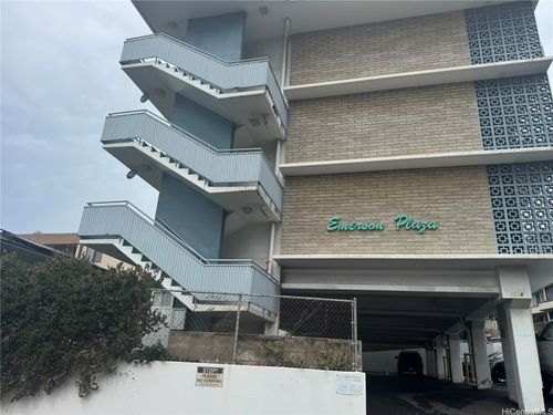 104-1516 Emerson St, Honolulu, HI, 96813-2142 | Card Image