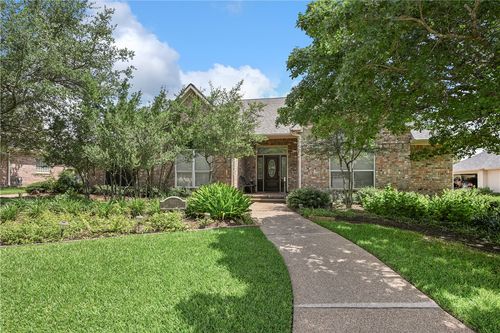8411 Whiterose Ct, College Station, TX, 77845-4604 | Card Image