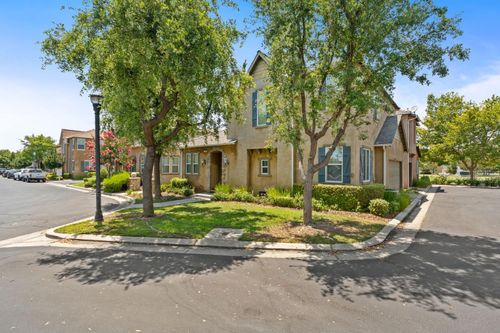 1794 N Merlan Lane, Clovis, CA, 93619 | Card Image