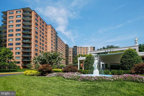 apt-407w-4201 Cathedral Ave Nw, WASHINGTON, DC, 20016-4923 | Card Image