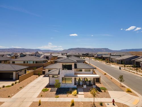 755 W Juniper Hill Dr, St. George, UT, 84790-2693 | Card Image