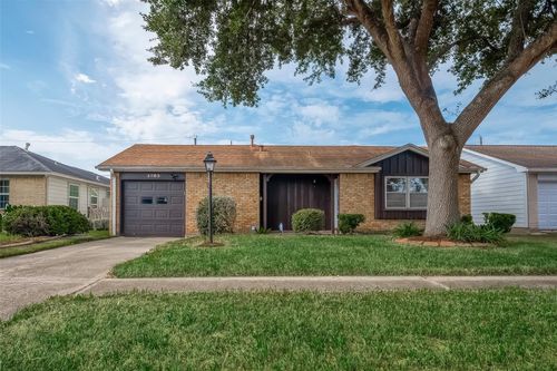 2703 Cypress St, Pasadena, TX, 77502-5704 | Card Image