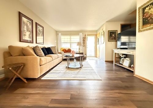 324 Nw Georgetown Blvd, Ankeny, IA, 50023-9058 | Card Image