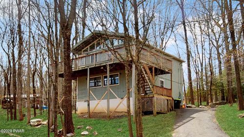 152 Fairview Dr, Dingmans Ferry, PA, 18328-4022 | Card Image