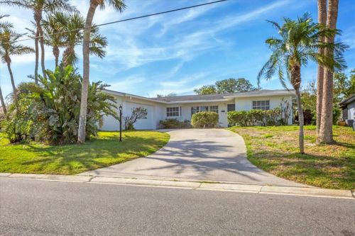 1220 Lakeside Dr, Venice, FL, 34293-2814 | Card Image