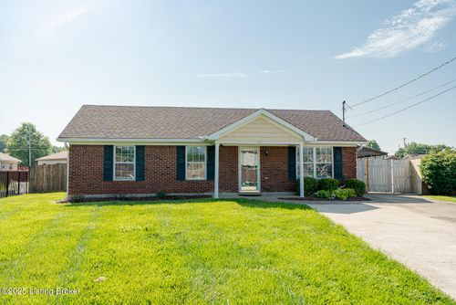 372 Wild Way, Louisville, KY, 40229-6078 | Card Image