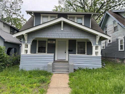 5107 Olive St, Kansas City, MO, 64130-2908 | Card Image