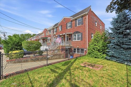 631 Avenue A, Bayonne, NJ, 07002-1707 | Card Image