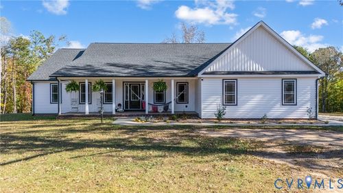 2072 Cumberland Rd, Farmville, VA, 23901-4233 | Card Image